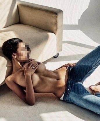 Обворожительная красотка приглашает в гости спортивного и щедрого мужчину для приятного времяпровождения. Гарантирую полное удовлетворение! 11672, 25 лет